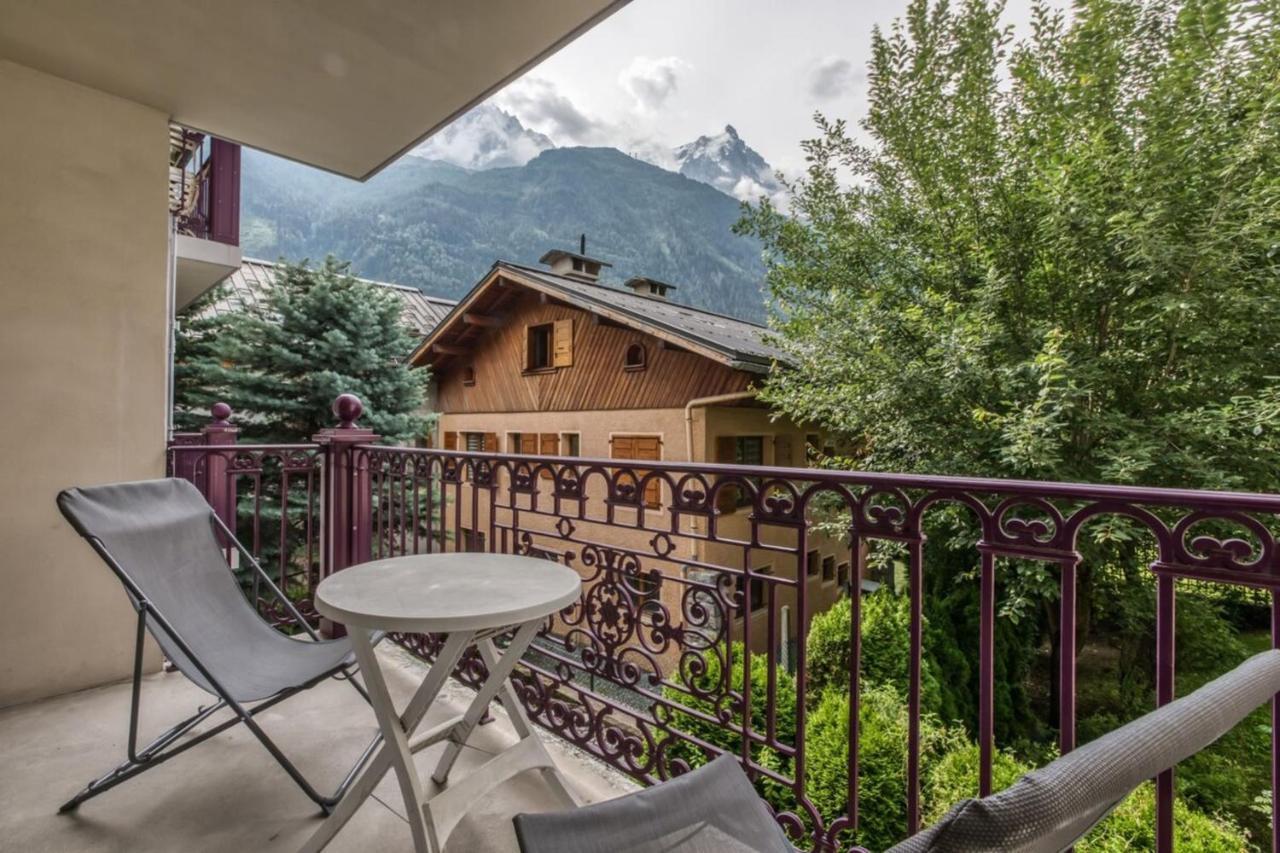 Villa Vallet- Newly Renovated 2 Bedroom Nestled Just Off The Main Street Chamonix Exteriér fotografie