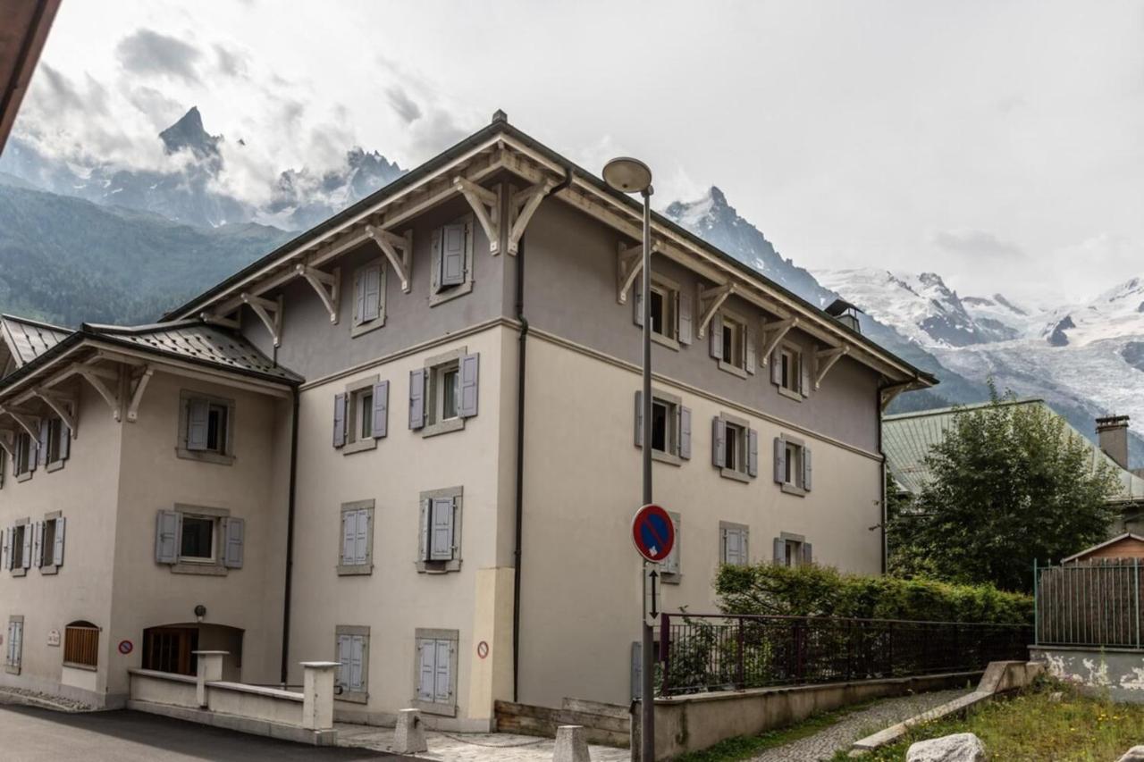 Villa Vallet- Newly Renovated 2 Bedroom Nestled Just Off The Main Street Chamonix Exteriér fotografie